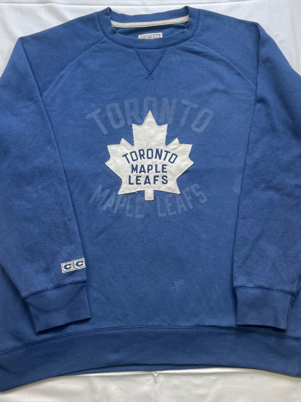 CCM NHL Official Vintage Apparel Toronto Maple Leafs Crewneck Sweatshirt XL Blue